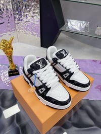 Image 5 of Lou sneakers