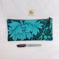 Image 2 of William Morris Pouch No.10