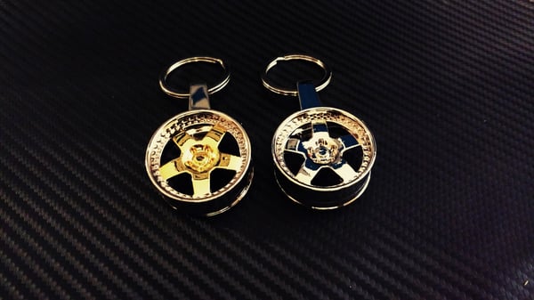 Image of WHEEL KEYCHAINS