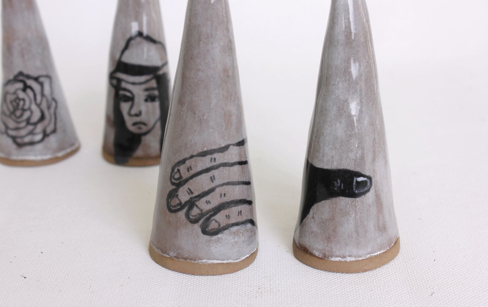 Ceramic ring cone. earthenware. / SUNDAYOWL