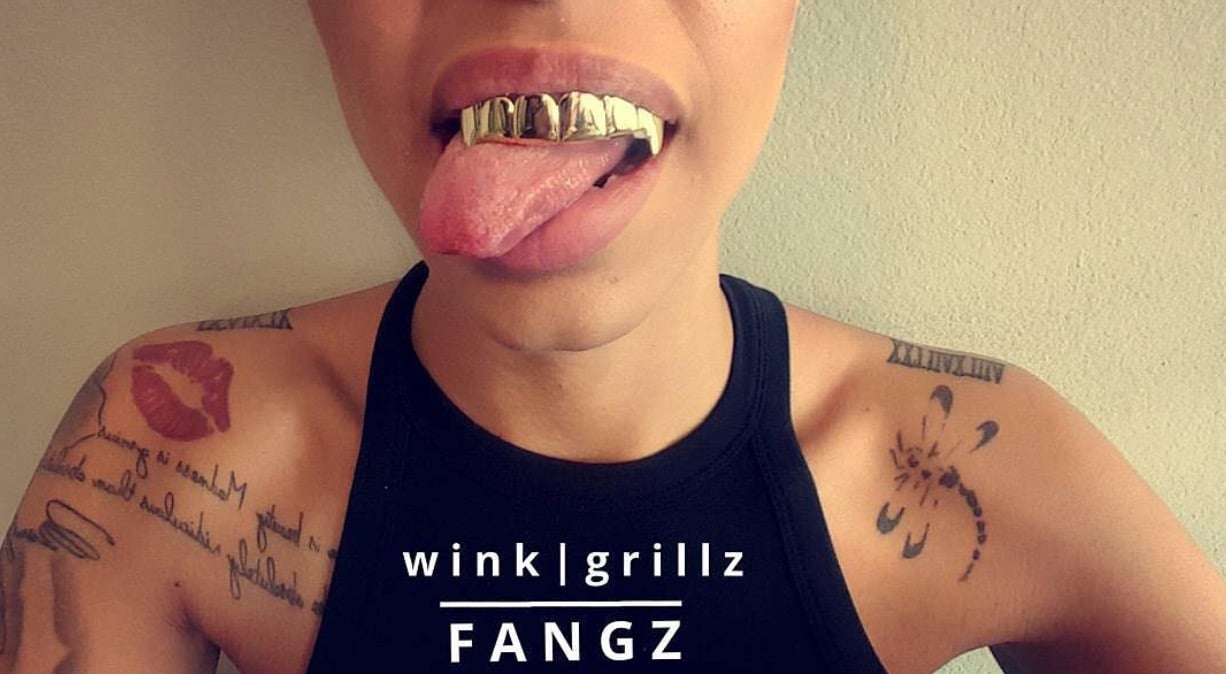 Image of FANGS GRILLZ  (TOP FANGZ ONLY)