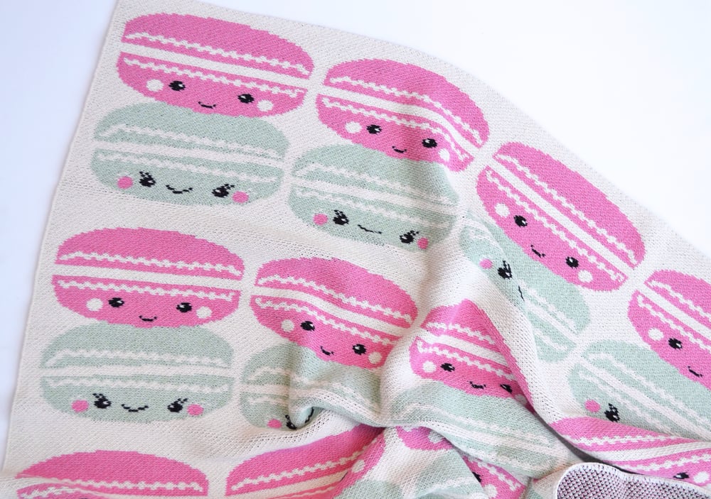 Image of Macaroon blanket