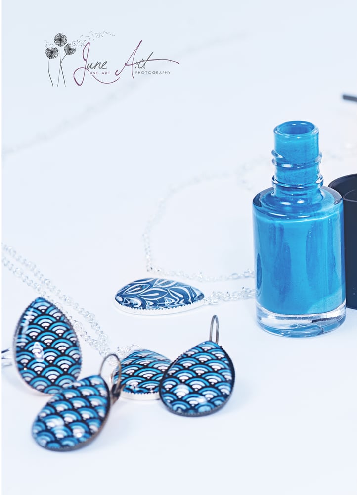 Image of Les bijoux Blue japan