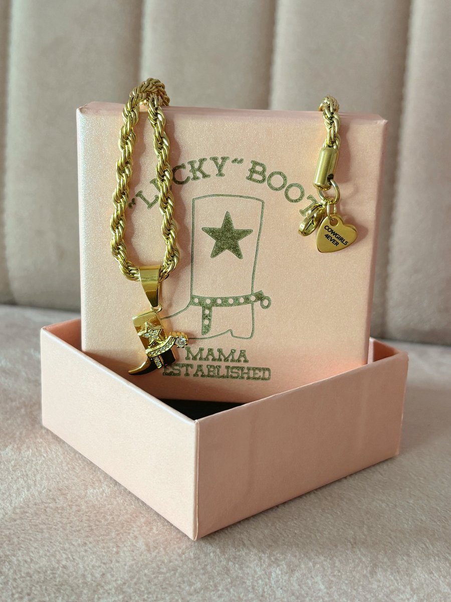 “Lucky” boot rope pendant | Mama EST.ablished