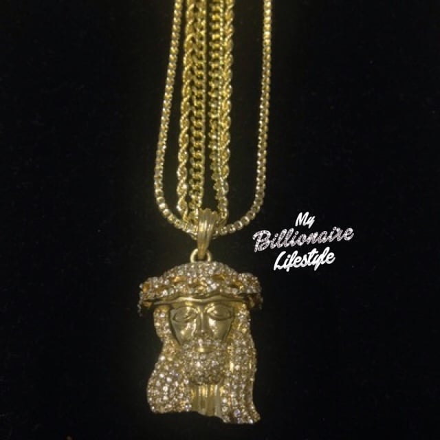 Three chain Jesus piece