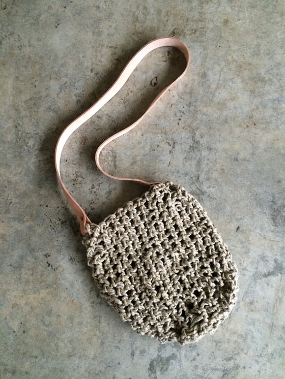 Image of Chunky Linen Bag With Chunky Strap