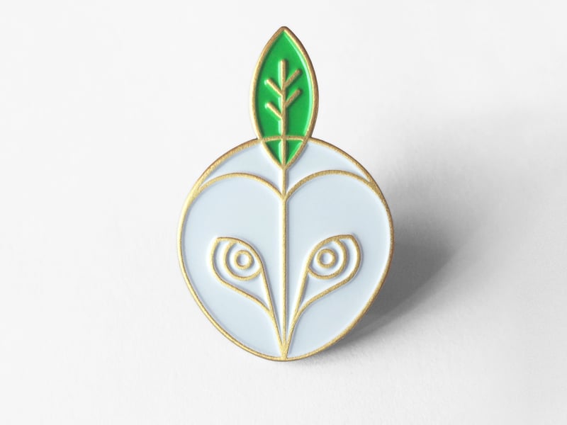 Image of White Owl Pin © by vacaliebres