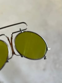 Image 3 of Lunettes solaires pince-nez du XIXème siècle, verres verts.