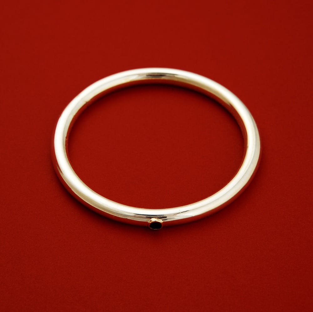 Image of kundan bangle