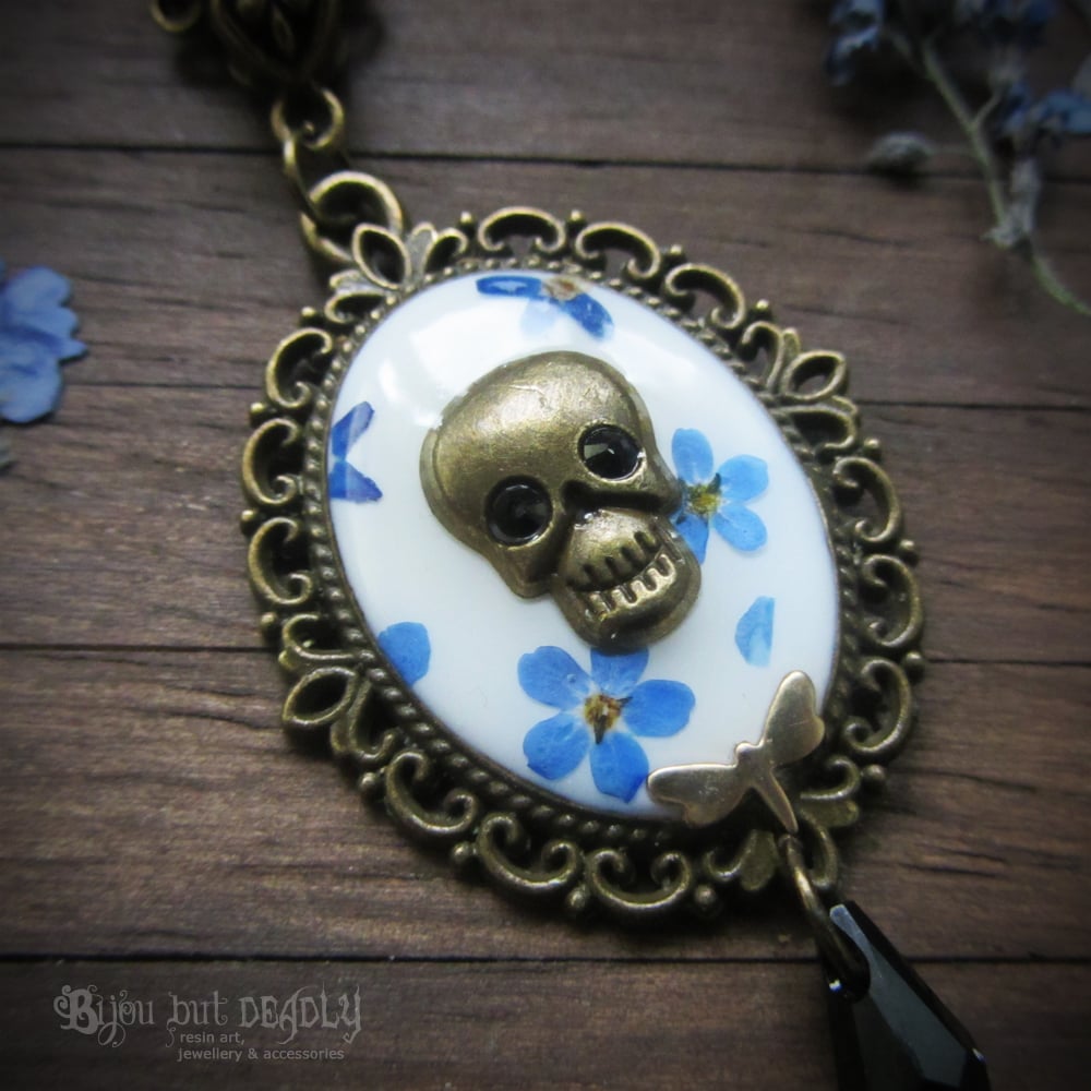Forget-me-not Pressed Flower Skull Cameo Necklace