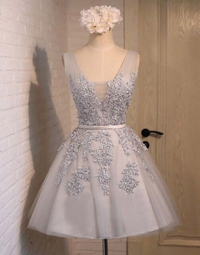Cute Tulle Short V-neckline Prom Dress with Lace Applique, Homecoming Dresses