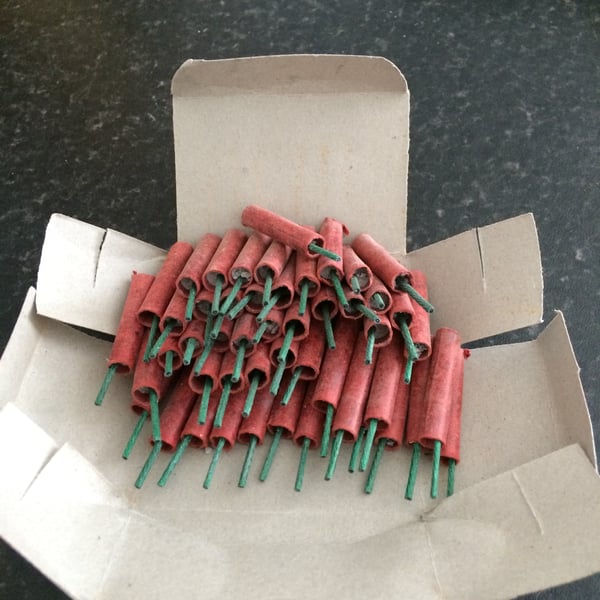 Image of 50 small firecrackers