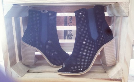 Image of brezze heels