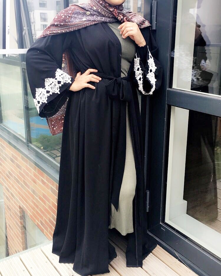 Image of 102 - Amelia Abaya