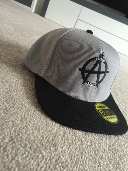 Image of Snapback cap 