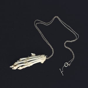 Image of CAT PAW NECKLACE