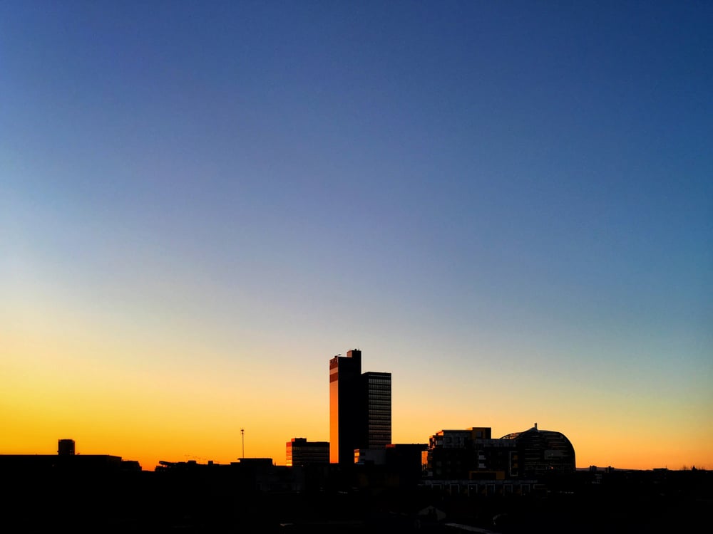 Image of THE CIS TOWER, MANCHESTER, AT DAWN