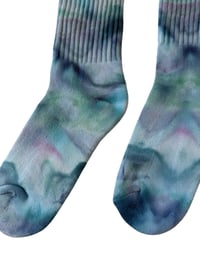 Image 7 of M/L Adult VANS Hand-Dyed Crew Socks in Tide Pool Ice Dye