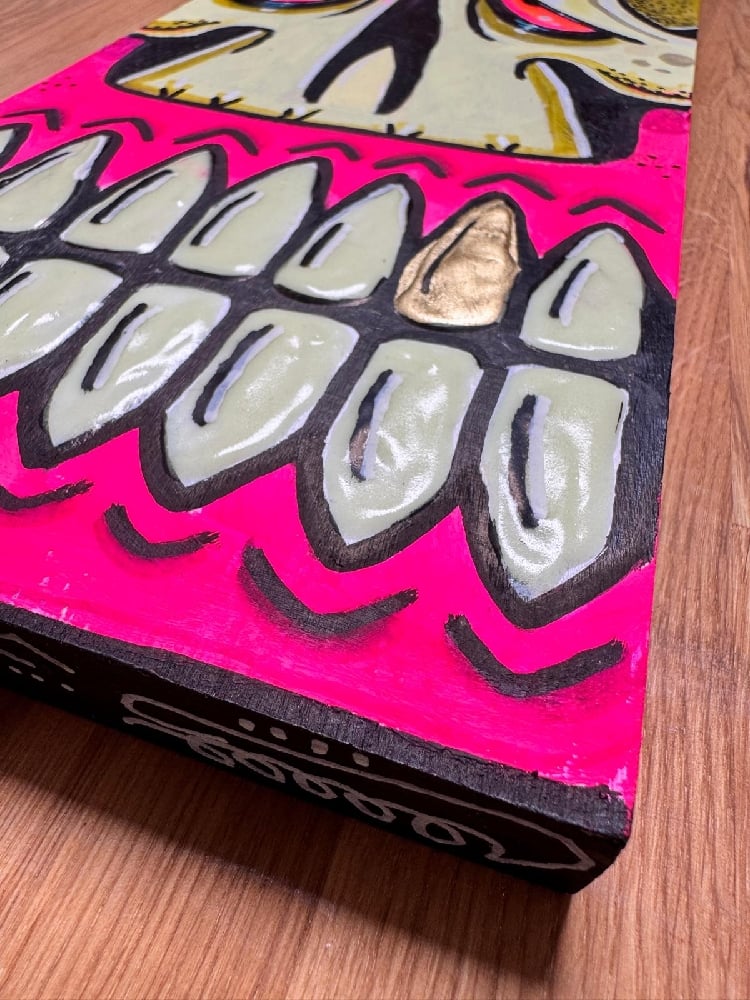 Toof Bolt skull