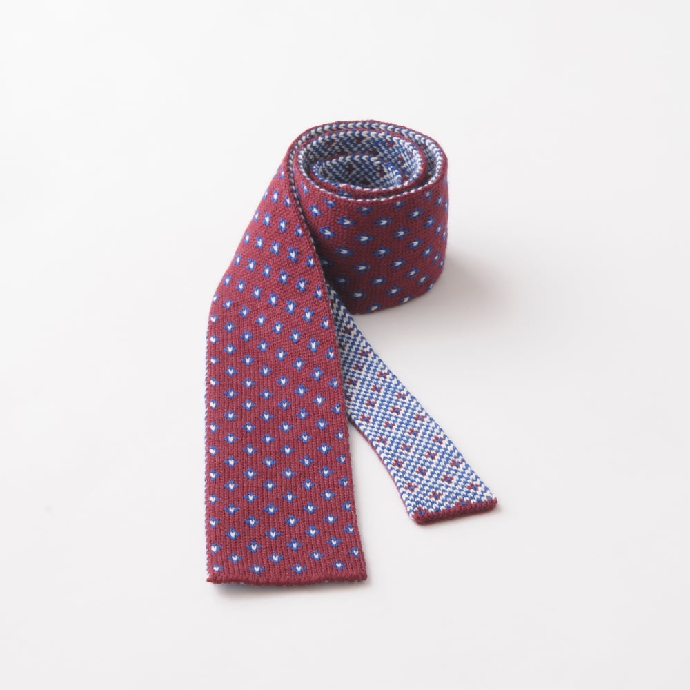 Image of Flee Dots Tie in Wine x Blue