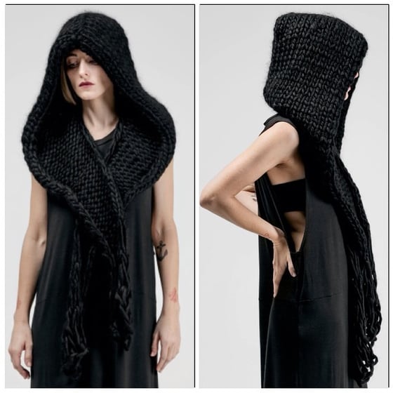 Image of WYCH SCARF by maude nibelungen