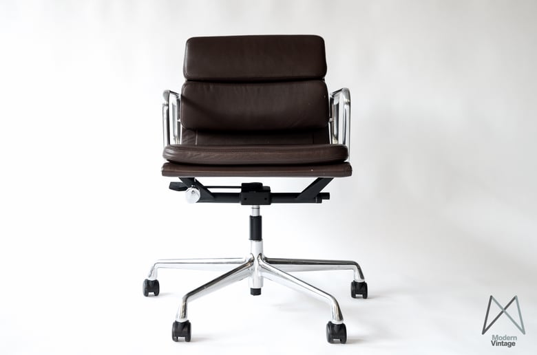Image of Desk chair Eames Vitra EA217 soft pad