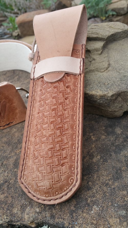 Image of Hand Tooled Leather Straight razor or Double Edge safety razor Sheath, Pouch, Case. Personalized.