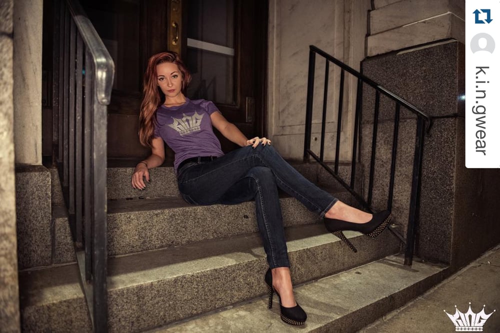 Image of WOMEN'S PURPLE KING TEE