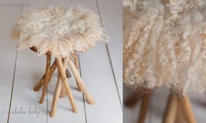 Image of Round Curly Felted Blanket - MORNING LATTE