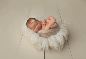 Image of Round Curly Felted Blanket - IVORY