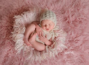 Image of Round Curly Felted Blanket - DUSTY ROSE