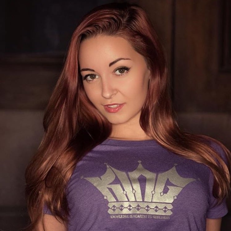 Image of WOMEN'S PURPLE KING TEE