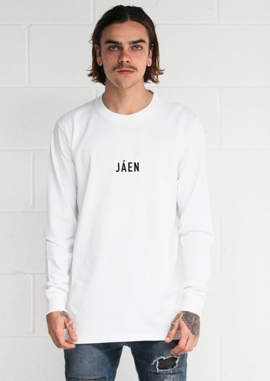 Image of Jáen Classic Embroided Long Sleeve - White