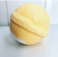 Image 2 of Lemon Burst Bath Fizzie