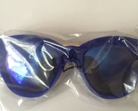 Image 5 of Velvet Frame