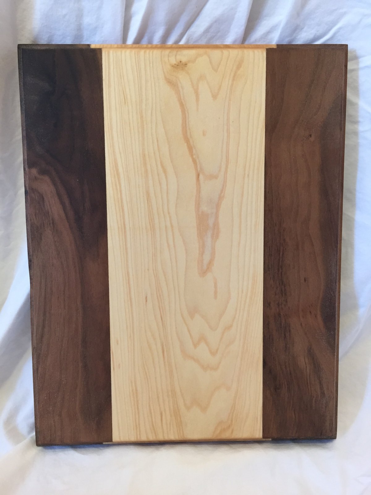 Image of Wooden hard wood cuttingboard