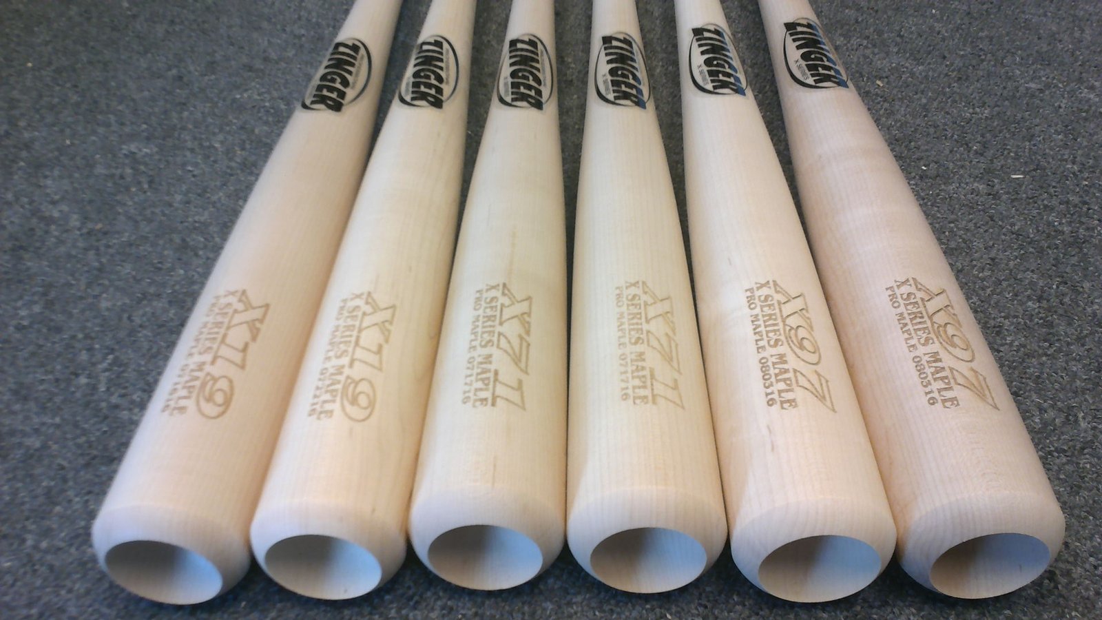 X19 - 6 Bat Pack - All Natural Pro Maple w/ Ink Dot | Zinger Bat