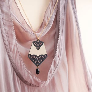 Image of "LYRA" NECKLACE