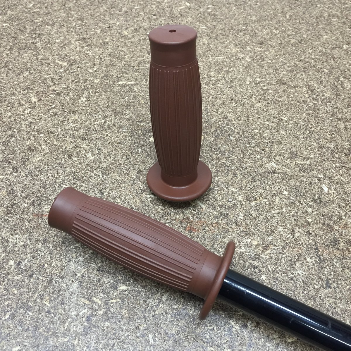 Image of Grips Beston Style Brown 7/8"