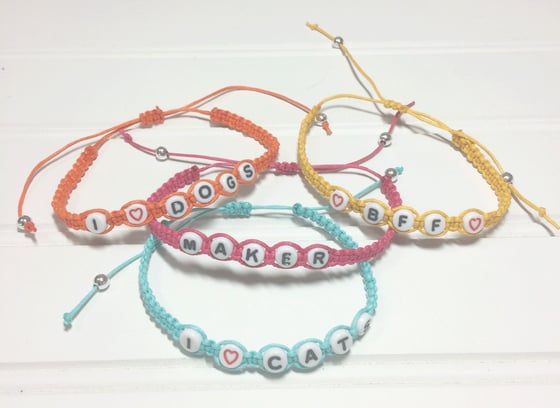 Image of Phrase Macrame Bracelet (you choose word)