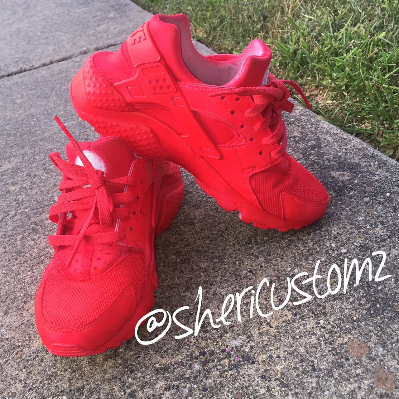 solid red huaraches