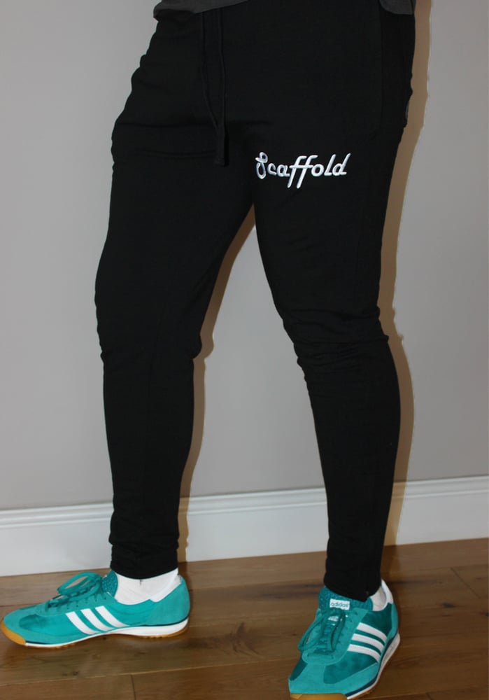 Image of Mens black skinny jogger