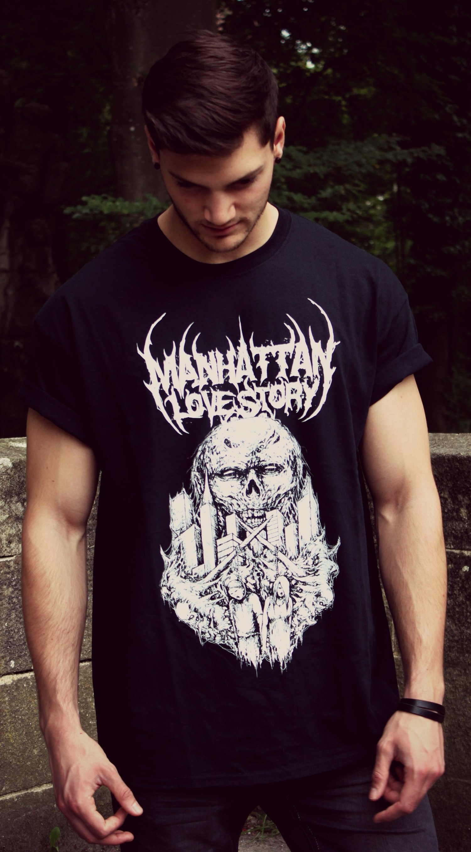 Image of Skyline - T-Shirt