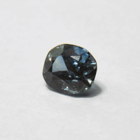 SAB010V / Natural Blue Sapphire / 0.8 Carat