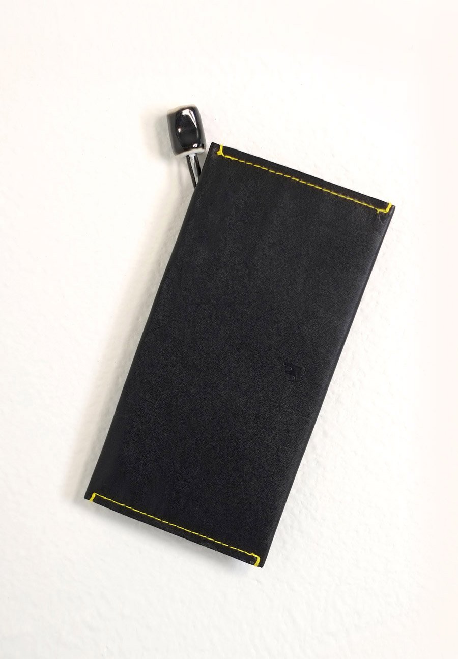 Image of black fold wallet