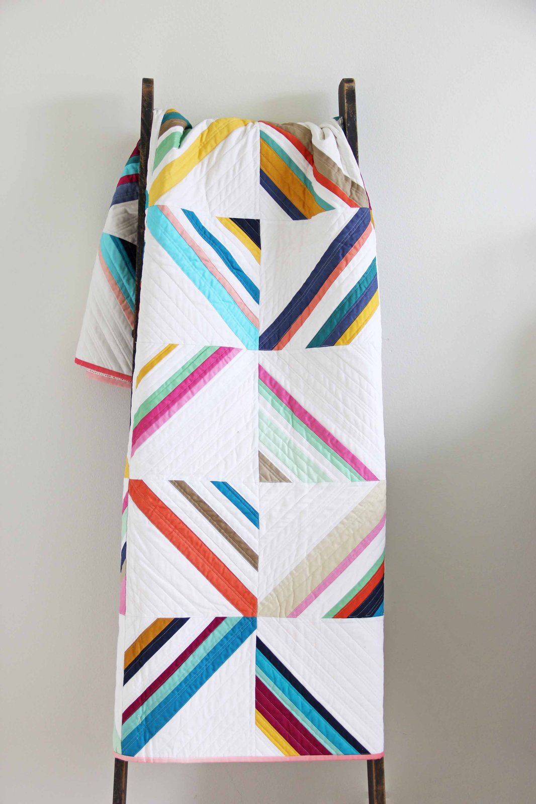 hang_ten_2_ombre_quilt.jpg?