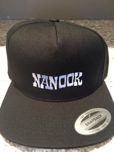 Image of NANOOK WAVY SNAPBACK DESIGN HAT