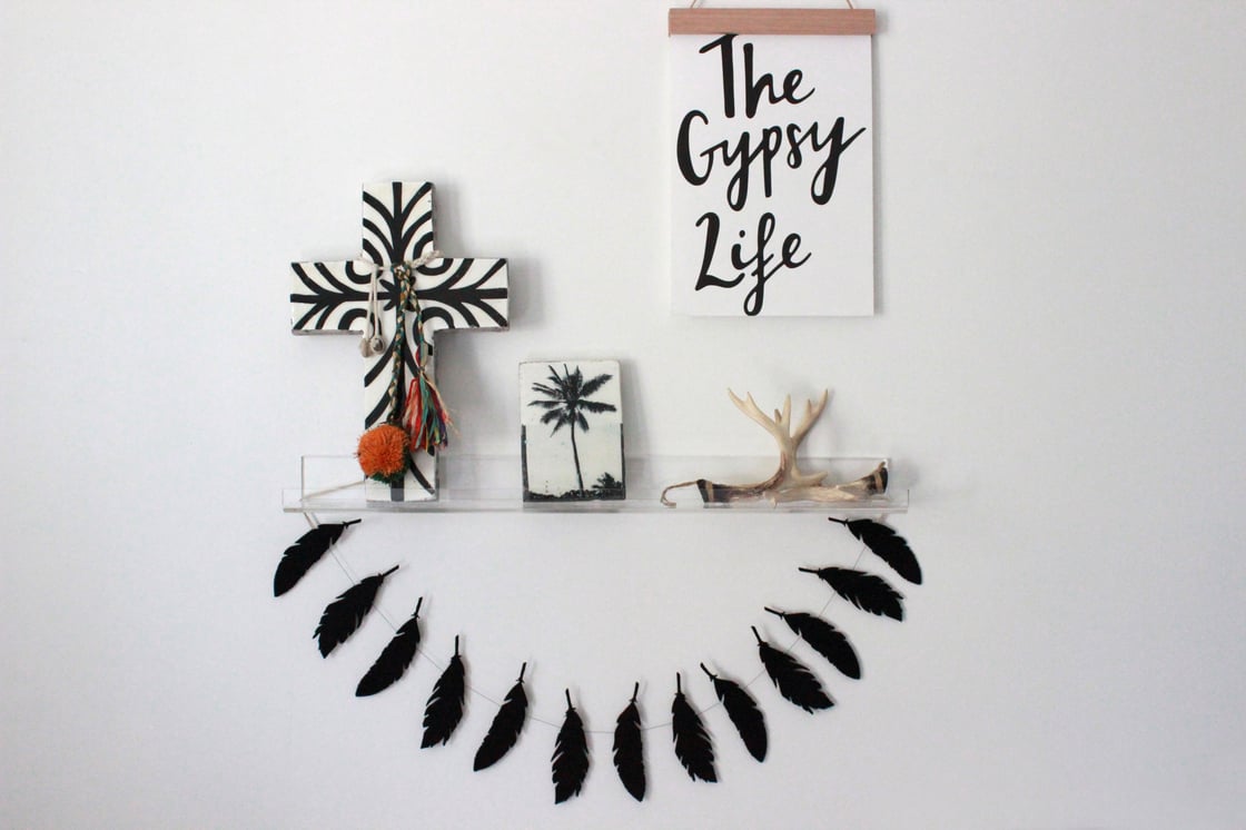 Image of Shelfie length feather garland