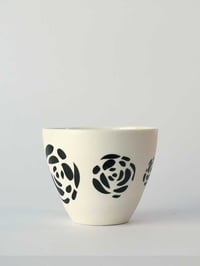 Image 2 of Large cup </br> with black roses