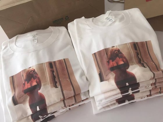 Image of Kim Kardashian "Raw Edges" Tee (LARGE)